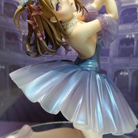 SHOWMON 舞台上灰色的丑小鸭 by Anmi