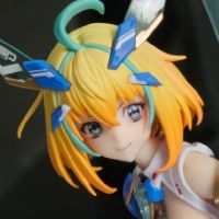 索菲亚·F·希琳 碧蓝兔子