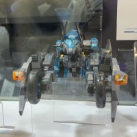 多功能变形摩托车型机器人