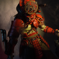 hottoys 武士铁血战士 红鬼