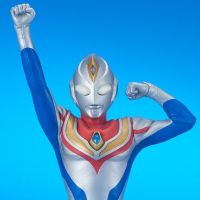 大怪兽系列 奥特新生代 戴拿奥特曼（闪亮型） 登场姿势