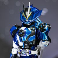 S.H.Figuarts 假面骑士吉恩谛睨