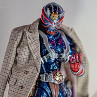 S.H.Figuarts（真骨雕制法）假面骑士响鬼 20周年纪念版 -响鬼之苦-