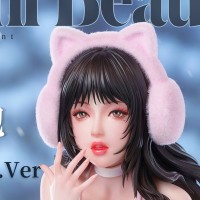 雪地水蜜桃比基尼美少女