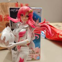 面部头发做的很不错，最大的槽点还是身体分模线，特别明显。