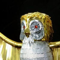 宝宝鸟金色青铜