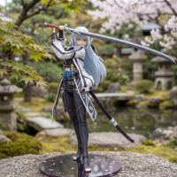 蓝发举手小女孩(轨迹静名师姐)