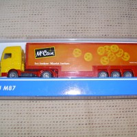 1835 MAN 4×2牵引车+广告半挂拖车