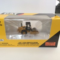 55246 CAT CS56压路机