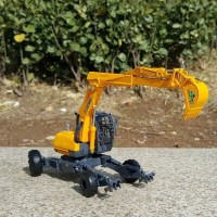 徐工ET112“钢铁螳螂”步履式挖掘机