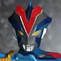 S.H.Figuarts 维克特利奥特曼 骑士形态