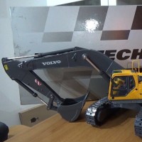 13349 沃尔沃EC700B挖掘机