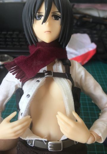 差评 三笠居然没有腹肌！