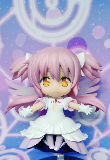 圆神祝大家元旦快乐