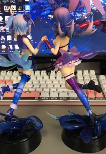 在19年收到的18年2233拜年祭手办