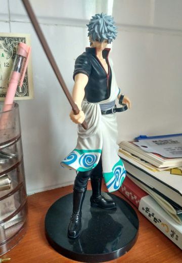 坂田银时，举刀