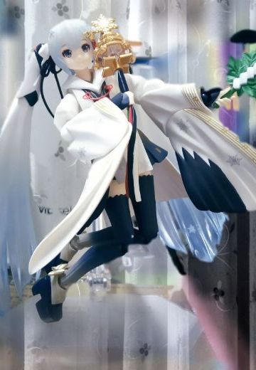 figma VOCALOID 丹顶鹤 雪初音 巫女ver.