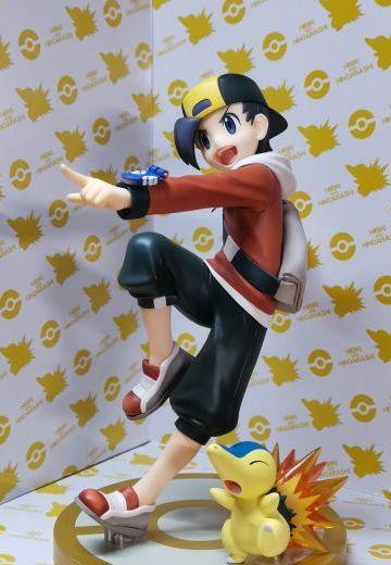 订的时候不知道订的是日版。。比别人晚了1个月