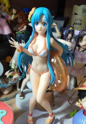 亚丝娜泳装手办