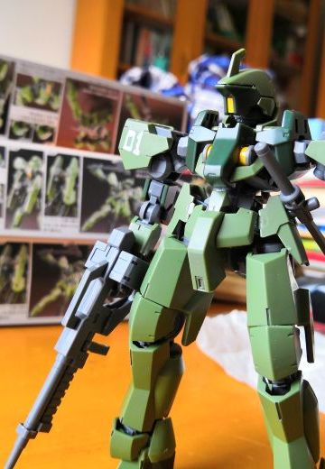 加拉尔霍恩量产型MS格雷兹