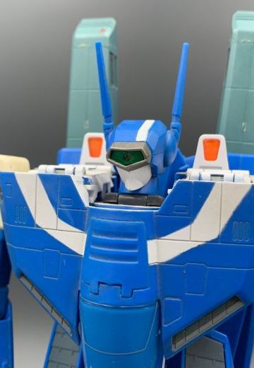 超时空要塞マクロス 1/48 完全変形版系列 VF-1J スーパーバルキリー マックス机 