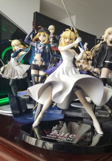 Bellfine saber 白礼服