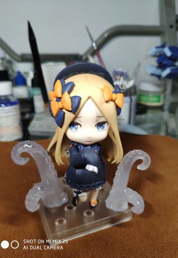 阿比到货，但是为什么感觉头发颜色比官图深很多