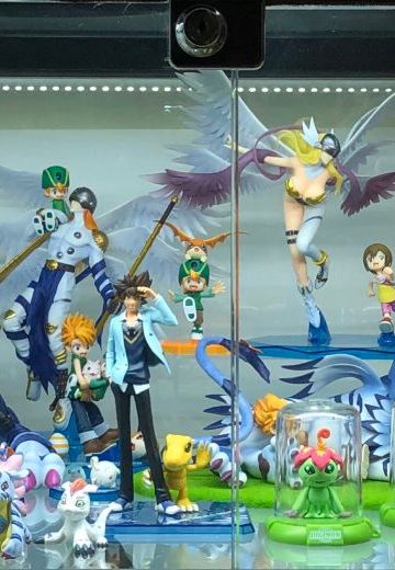 新柜子，还有一层没摆满～