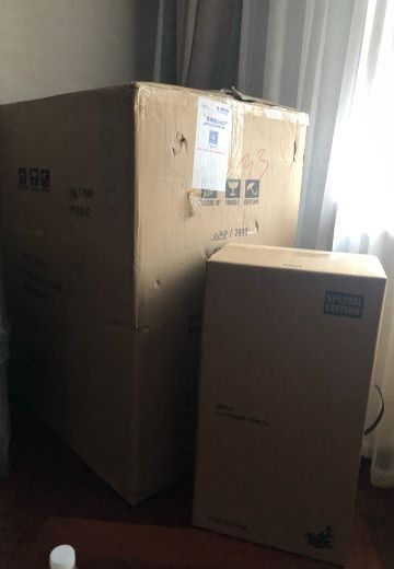 第一个雕像 太特么大了 旁边是ht1/4小丑大家自行感受下