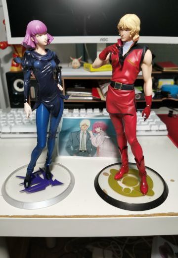 哈曼竟然还送了张照片。