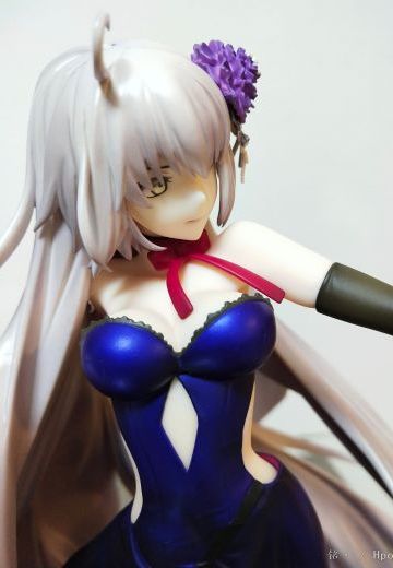 长发黑贞美如画