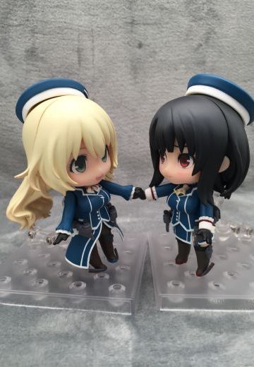 我和你手牵手，牵到那天外天