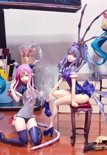 怪物少女  [左]鲞、[右]鹈鹕