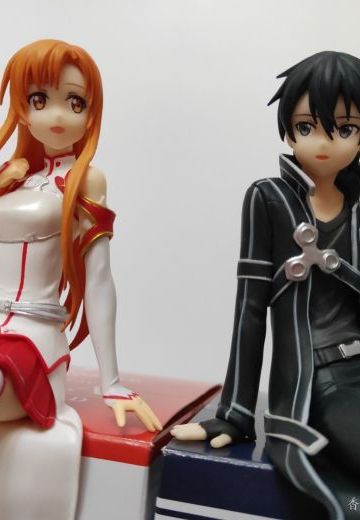 压泡面手办原来连底座都不给的嘛