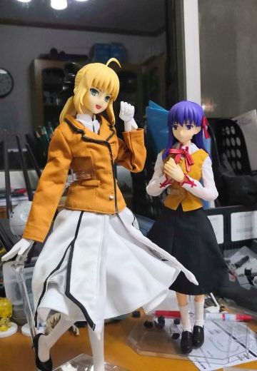 你怎么穿着撒库拉的衣服！？