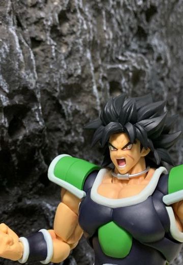 布罗利被王子打了！