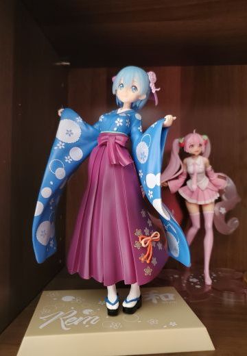 讲道理还不错，分量很沉