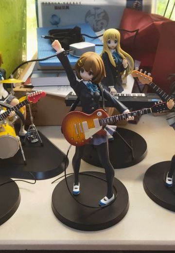 这套景品战队挺香的，乐器很还原