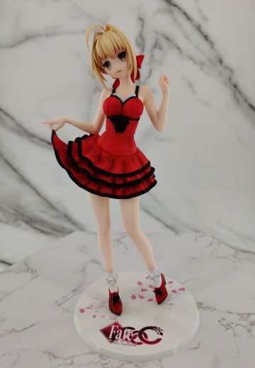 Fate/EXTRA CCC Saber 深红现代服