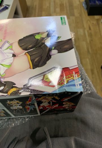 “轻微盒损” 👋