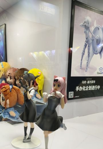 凑近了看完之后很后悔，当初脑子一热订了一对