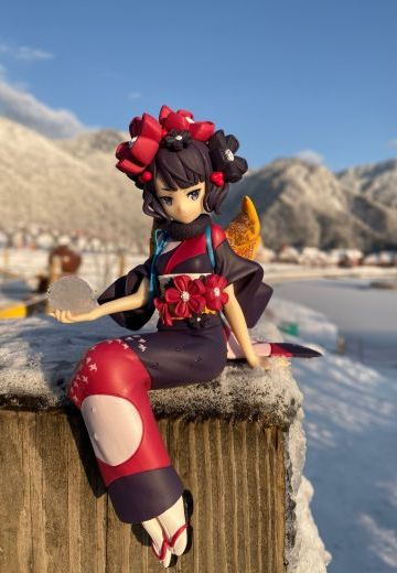 雨停了就热的恼火，我和豆子决定去雪地凉快下