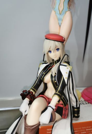 新型压泡面塑料