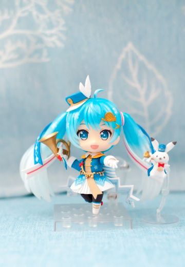 雪初音粘土人