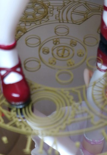 Σ(°Д°;   你你你……你往哪看呢！！