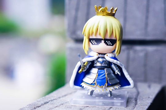 猎空、吾皇谁更萌？