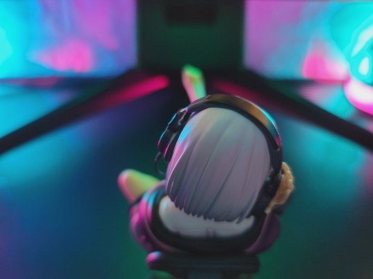 《轮廓&光&新条茜》