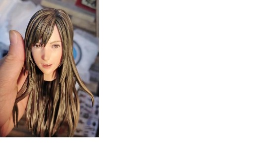 大家到货的丽香头雕是否都这样？