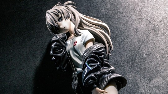 米山舞 明日香 黑白