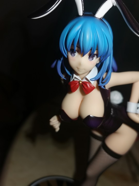 为什么兔女郎还能拆（打开塑盒的时候掉了一脸懵逼）